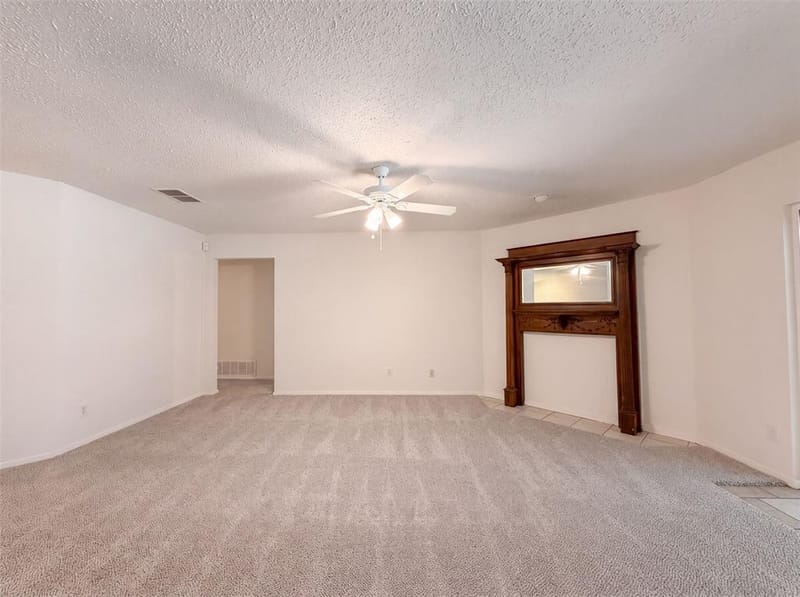 1713 Steinburg Lane, Fort Worth TX 76134 - Photo 6