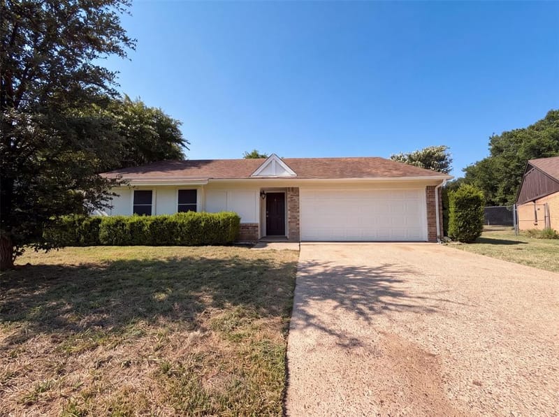 1713 Steinburg Lane, Fort Worth TX 76134