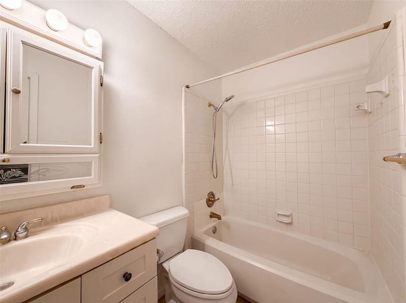 1713 Steinburg Lane, Fort Worth TX 76134 - Photo 11