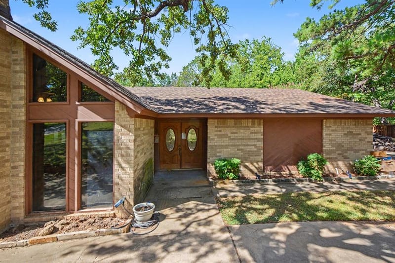 135 Creekside Drive, Double Oak TX 75077 - Photo 3