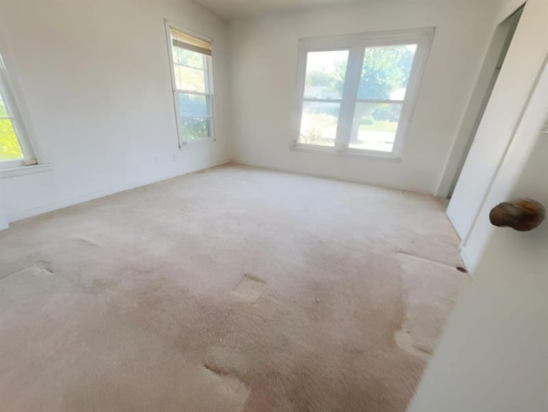 2125 Ridgeview Street, Fort Worth TX 76119 - Photo 9