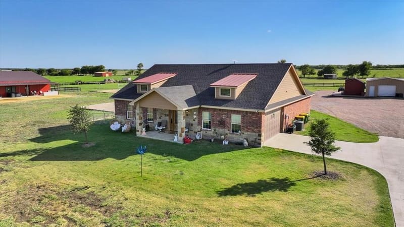 201 Private Road 107, Blum TX 76627 - Photo 29