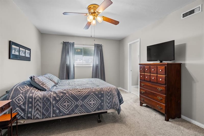 1019 Woodmere Drive, Lewisville TX 75067 - Photo 23