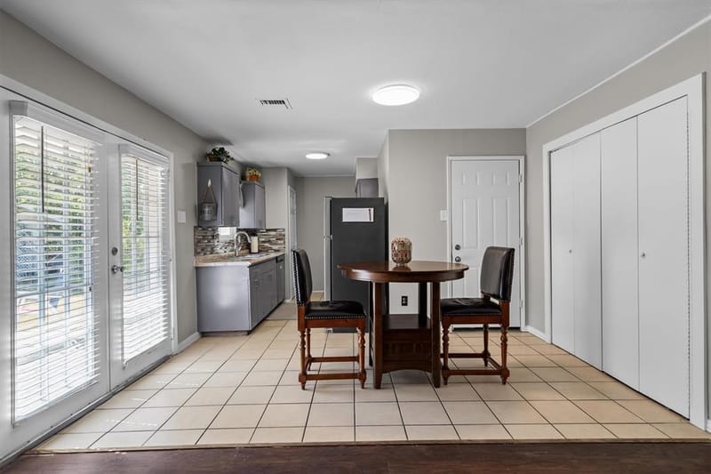 1019 Woodmere Drive, Lewisville TX 75067 - Photo 12