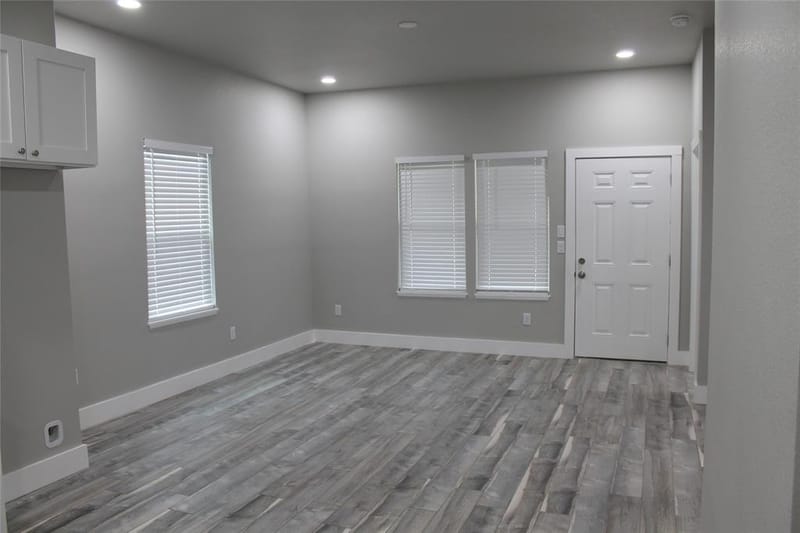 104 S Hubbard Street, Alvord TX 76225