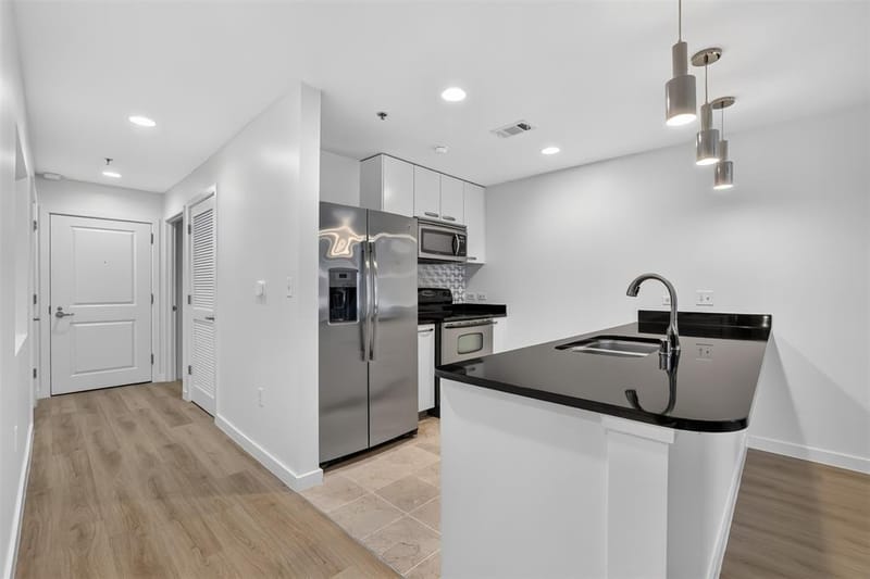 1200 Main Street # 1708, Dallas TX 75202 - Photo 6