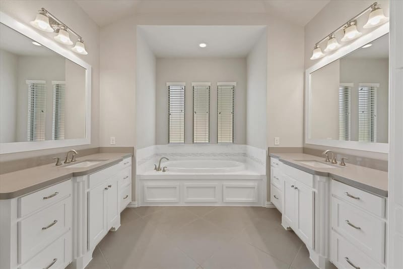 10846 Smoky Oak Trail, Argyle TX 76226 - Photo 12