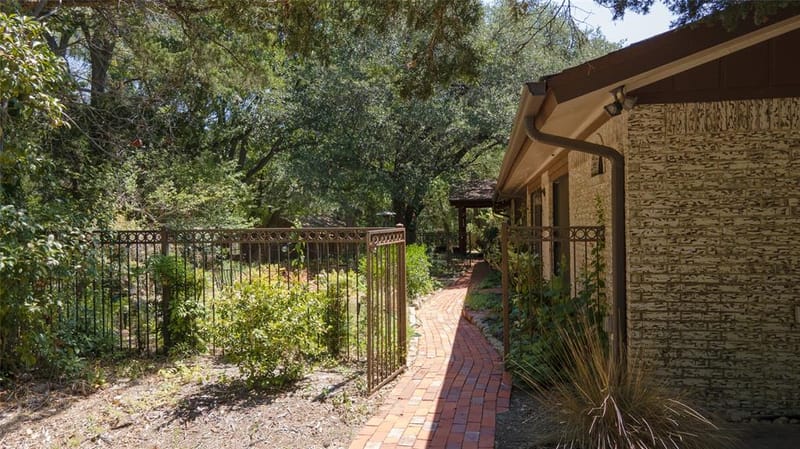 2485 County Road 852, McKinney TX 75071 - Photo 28
