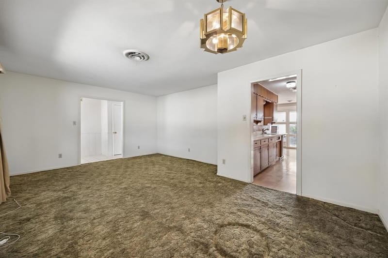 7154 Yolanda Drive, Fort Worth TX 76112 - Photo 3