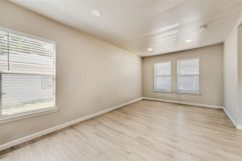 1318 Raines Street, Arlington TX 76010 - Photo 15