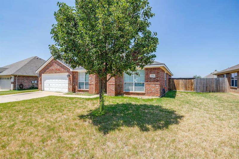 2214 Taylor Drive, Weatherford TX 76087 - Photo 3