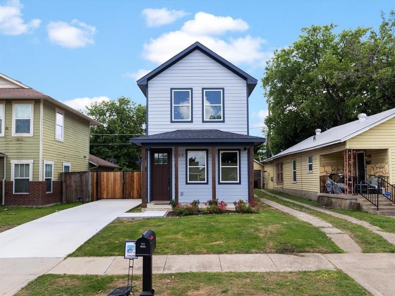 1104 E Annie Street, Fort Worth TX 76104 - Photo 2
