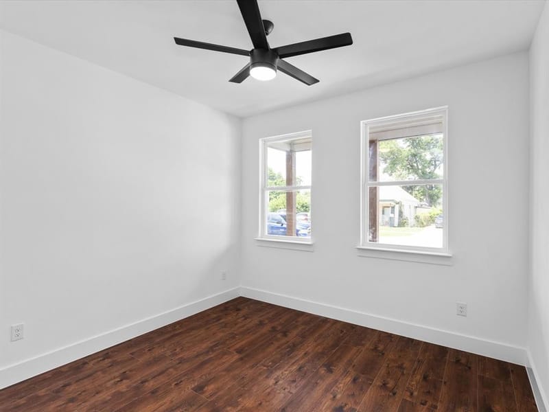 1104 E Annie Street, Fort Worth TX 76104 - Photo 13