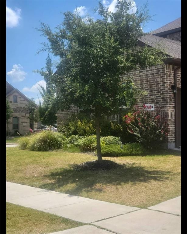 3403 April Breeze, Grand Prairie TX 76065 - Photo 2