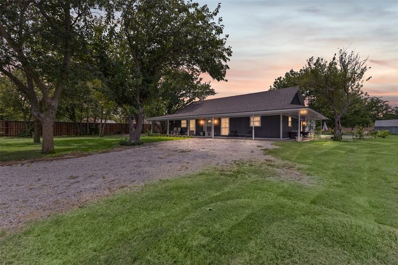 10717 County Road 507, Venus TX 76084