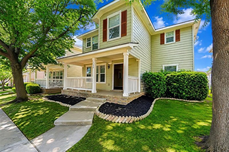 7120 Planters Row Drive, McKinney TX 75070 - Photo 2
