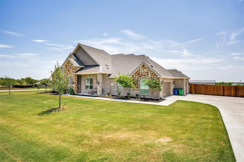 7018 New Castle Lane, Sanger TX 76266 - Photo 30