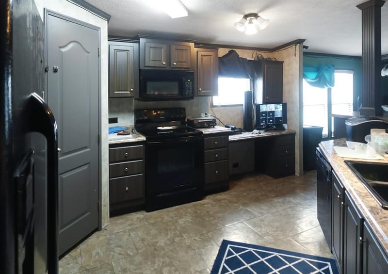 3108 Mistletoe St Street, Granbury TX 76048 - Photo 14