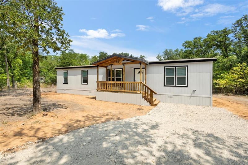 1494 Lynock Lane, Azle TX 76020