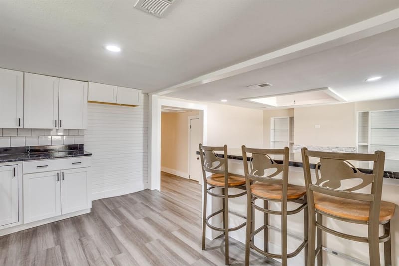 502 N Delaware Street, Irving TX 75061 - Photo 11