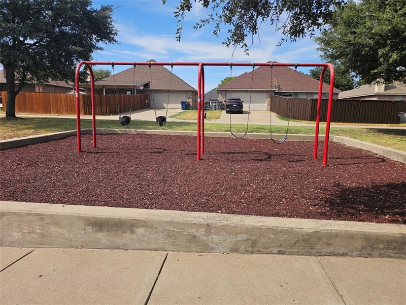 2210 Marvin Drive, Lancaster TX 75134 - Photo 33