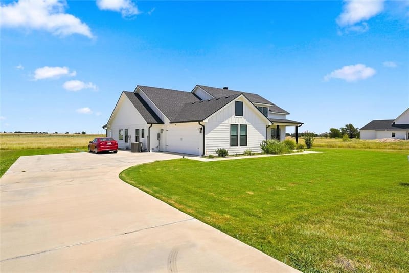 803 Willow Moon Ranch Road, Crawford TX 76638 - Photo 37