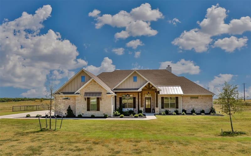 24 Dove Landing, Valley View TX 76272