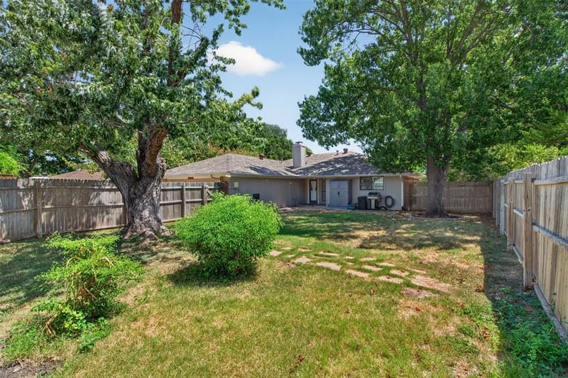 2146 Robin Road, Lewisville TX 75077 - Photo 25