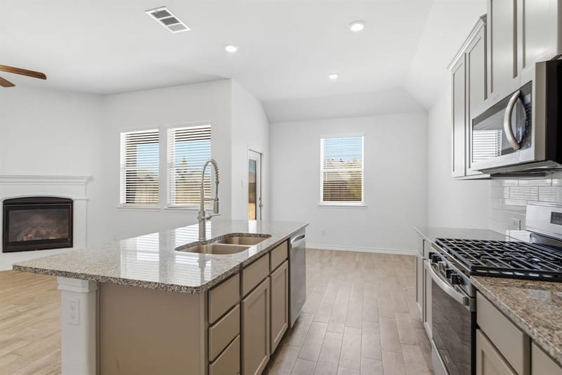 3250 Hunters Glen Drive, Aubrey TX 76227 - Photo 10