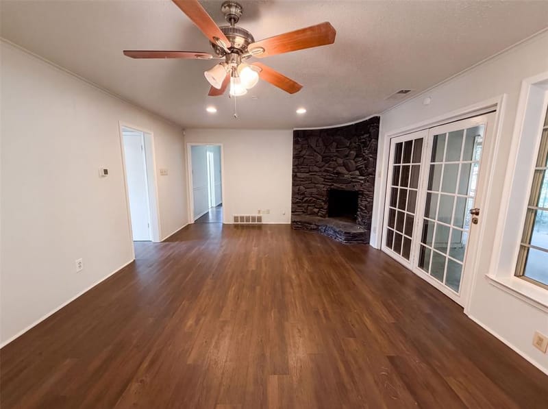 821 Glen Oaks Boulevard, Dallas TX 75232 - Photo 3