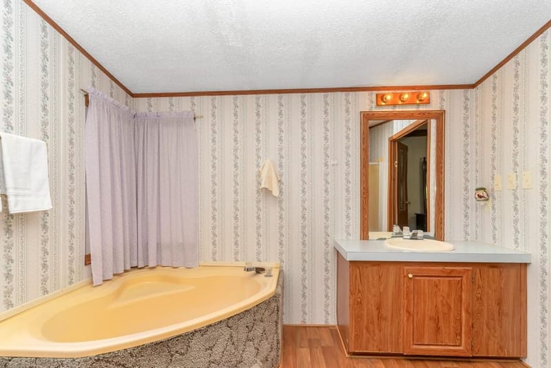 409 S Main, Covington TX 76636 - Photo 22