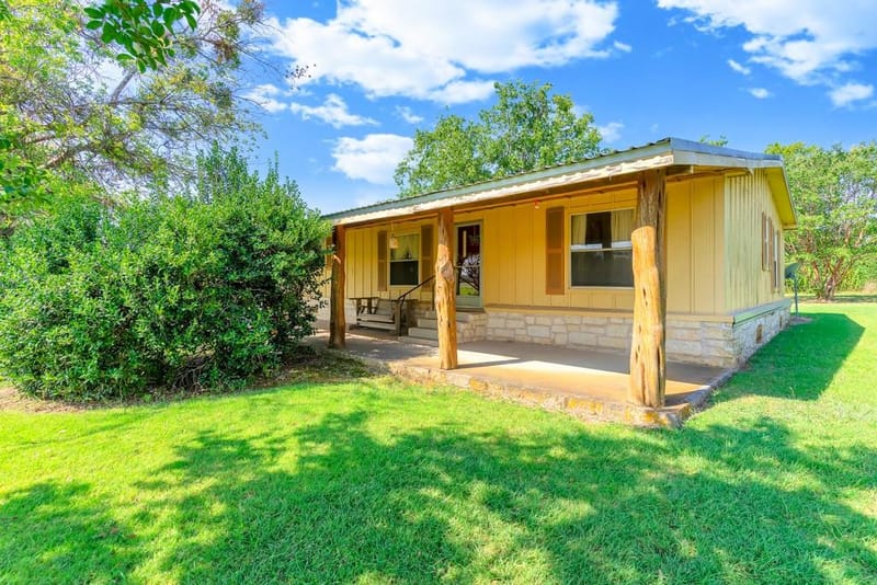 409 S Main, Covington TX 76636