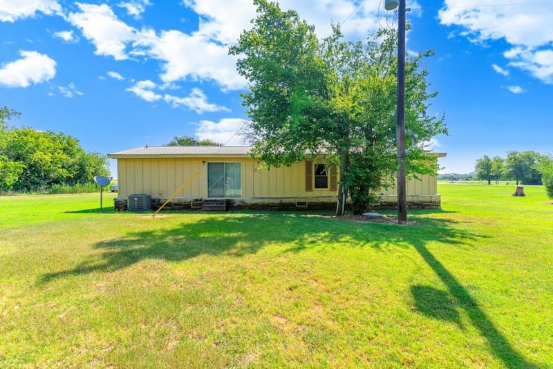 409 S Main, Covington TX 76636 - Photo 28