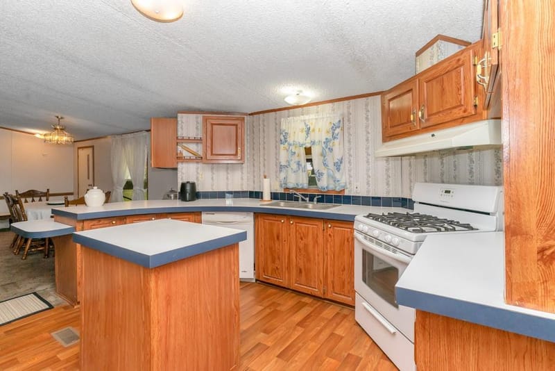 409 S Main, Covington TX 76636 - Photo 15
