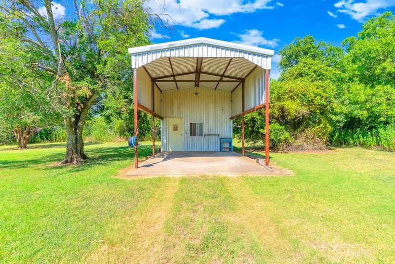 409 S Main, Covington TX 76636 - Photo 29