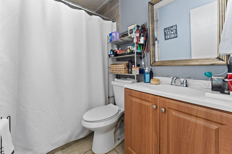 1825 Avenue B, Grand Prairie TX 75051 - Photo 8