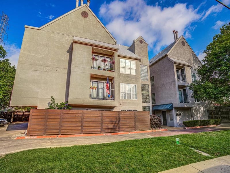 4303 Buena Vista Street # 203, Dallas TX 75205