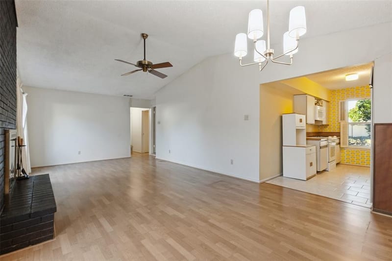 428 Sandy Trail, Richardson TX 75080 - Photo 6