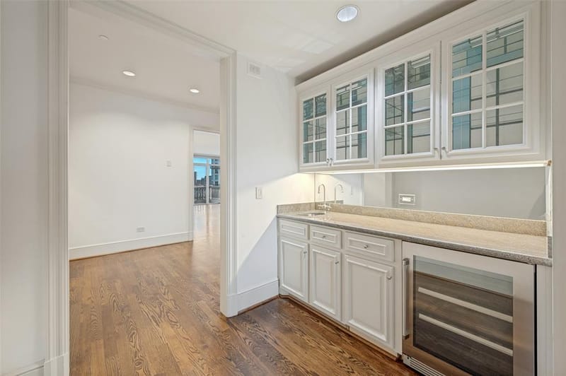 3505 Turtle Creek Boulevard # 10C, Dallas TX 75219 - Photo 27