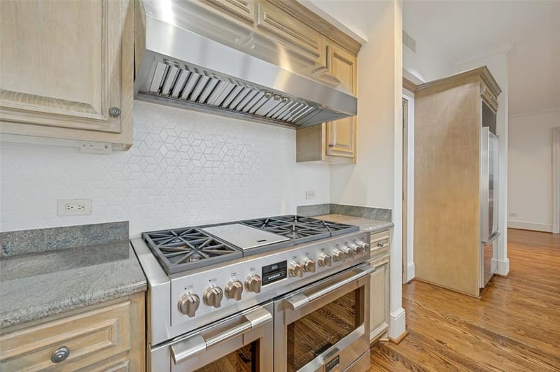 3505 Turtle Creek Boulevard # 10C, Dallas TX 75219 - Photo 25
