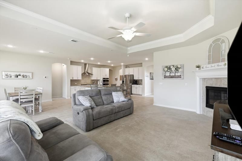 1021 Plateau Ridge Way, Fort Worth TX 76052 - Photo 9