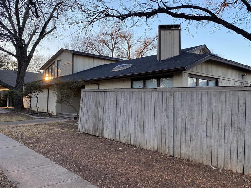 4704 Pershing Avenue, Fort Worth TX 76107 - Photo 2