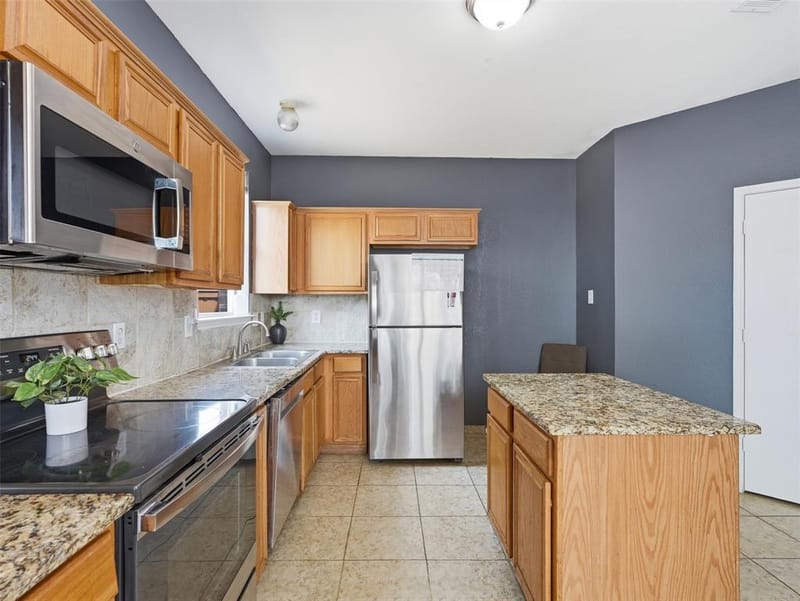1125 Urban Drive, DeSoto TX 75115 - Photo 13