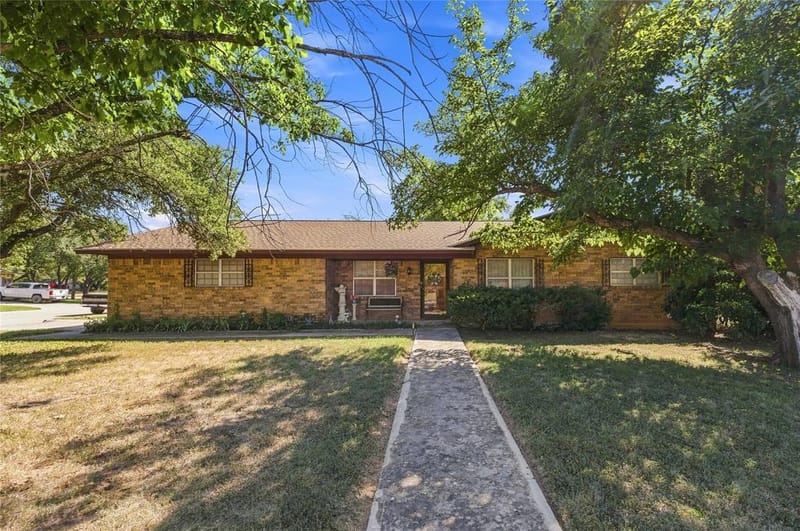 4309 9th Street, Brownwood TX 76801