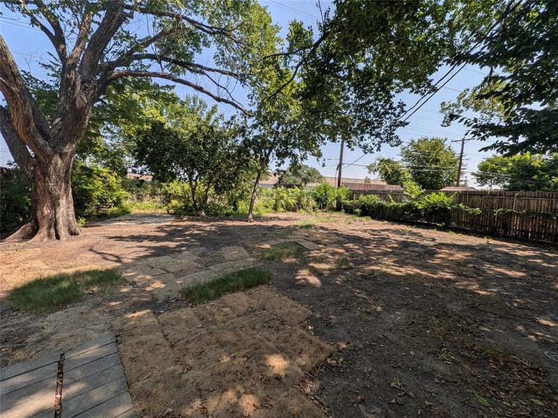 2407 El Capitan Drive, Dallas TX 75228 - Photo 13