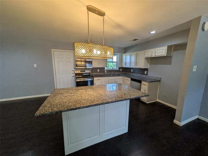 2407 El Capitan Drive, Dallas TX 75228 - Photo 10