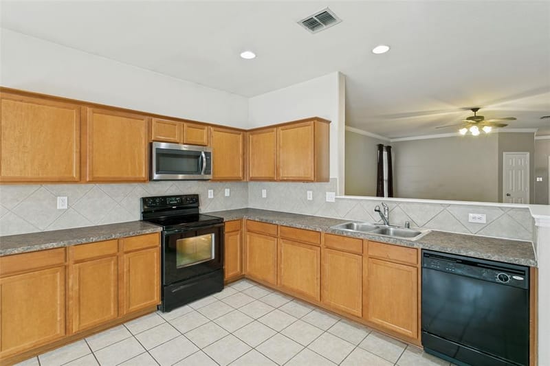 8824 Noontide Drive, Fort Worth TX 76179 - Photo 9