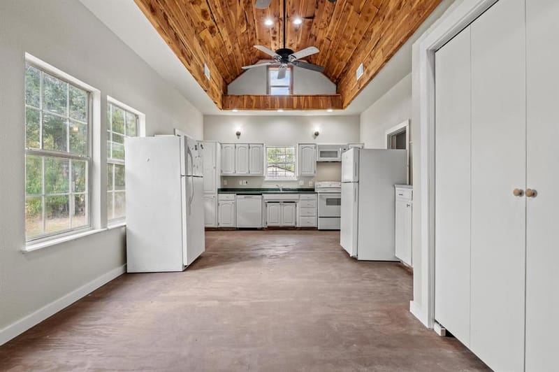 1008 W 10th Street, Bonham TX 75418 - Photo 10