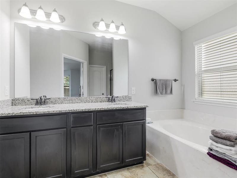 1916 Gayla Creek Drive, Little Elm TX 75068 - Photo 24