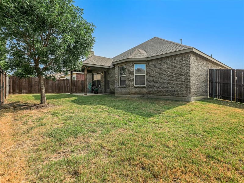 1916 Gayla Creek Drive, Little Elm TX 75068 - Photo 33